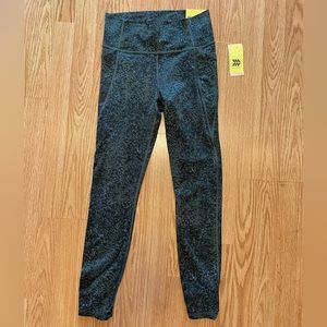 NWT All in motion high rise legging marbled green